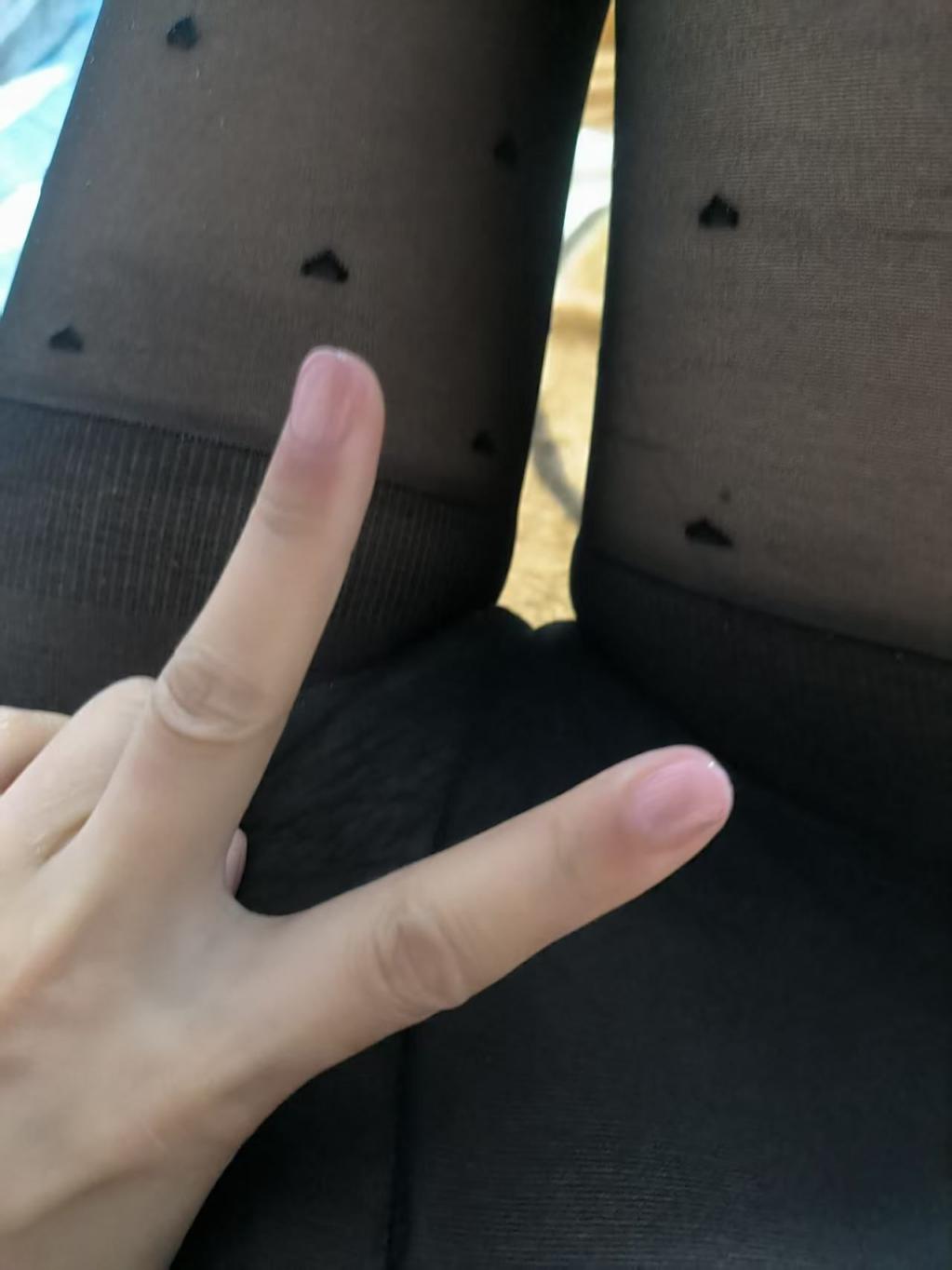 今日裤里丝无内